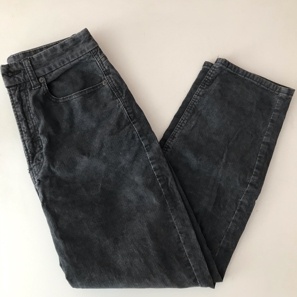 Fine walled grey corduroy mom pants
